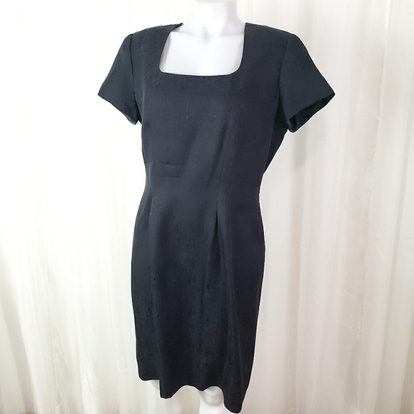 Adrianna Papell Dresses & Skirts - Adrianna Papell black silk dress low square neck textured sheen size 10